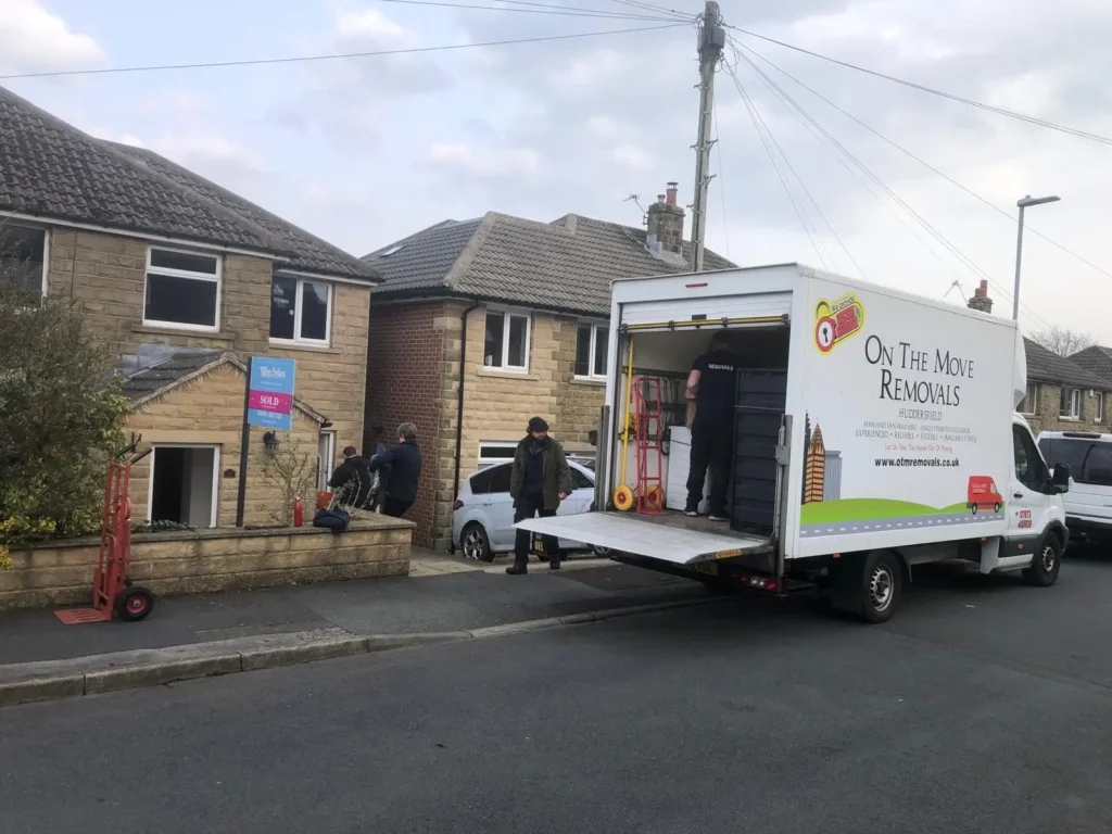 on the move removals huddersfield 02